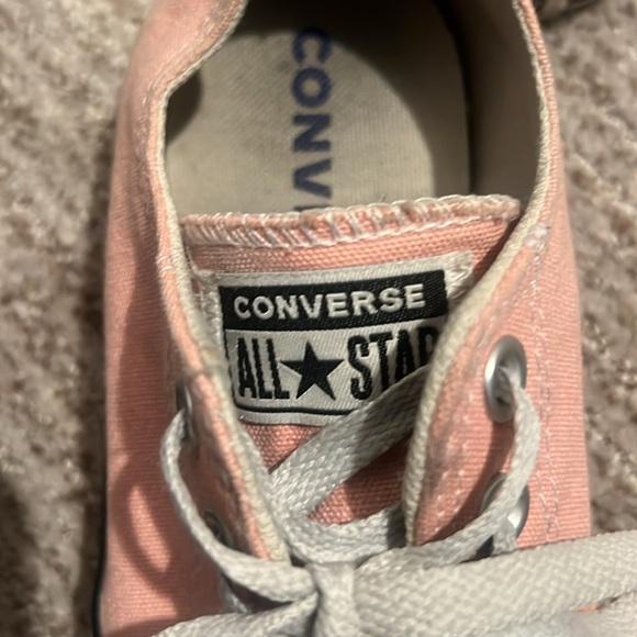 Pink Converse - Picture 6 of 7